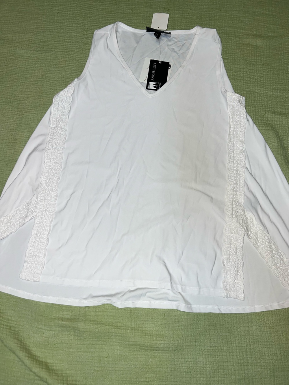 Antthony White Lace-Trim Chemise Top